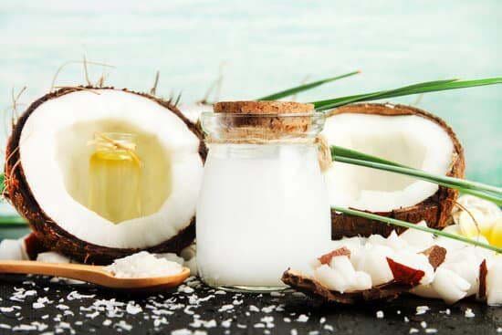 Coconut oil is an excellent remedy for dandruff