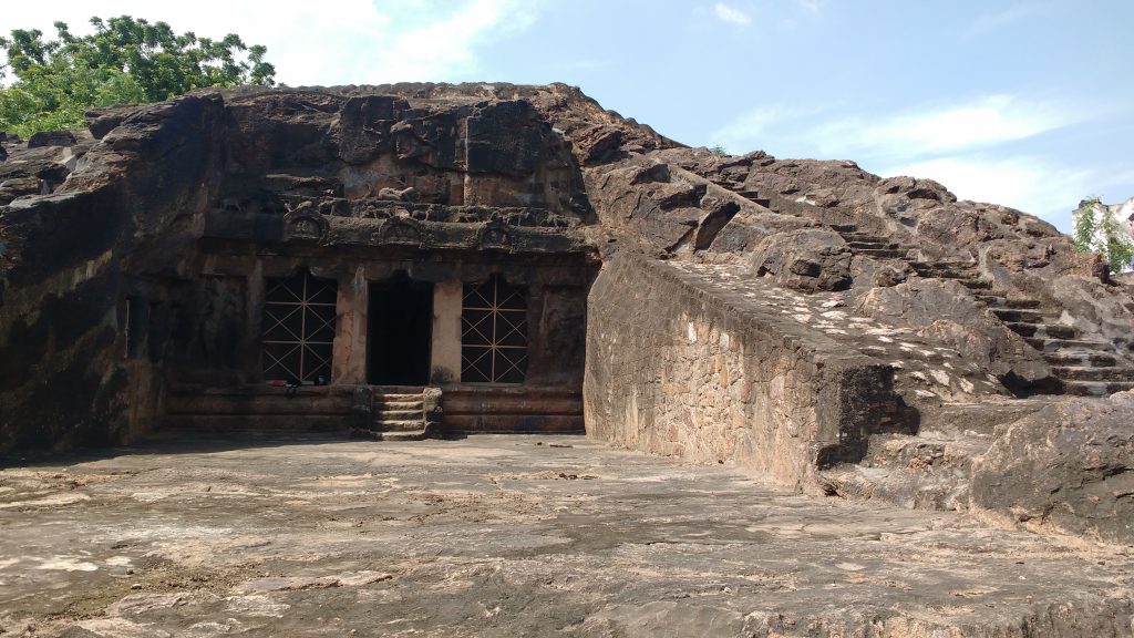 Mogalarajapuram Caves