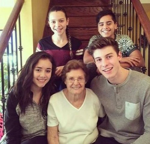 Shawn Mendes With His Family