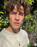 Shawn Mendes Biography- Age, Height, Weight, Girlfriend, Family, Net Worth & More